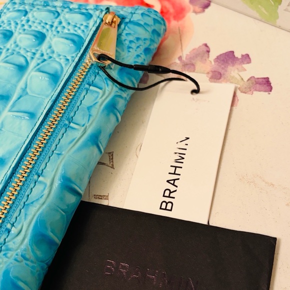 NWT✨BRAHMIN TROPIC BLUE MELBOURNE🩵 ADY WALLET RARE - Picture 12 of 15